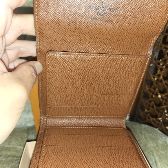 Authentic Louis Vuitton Monogram small compact wallet - Picture 6 of 7